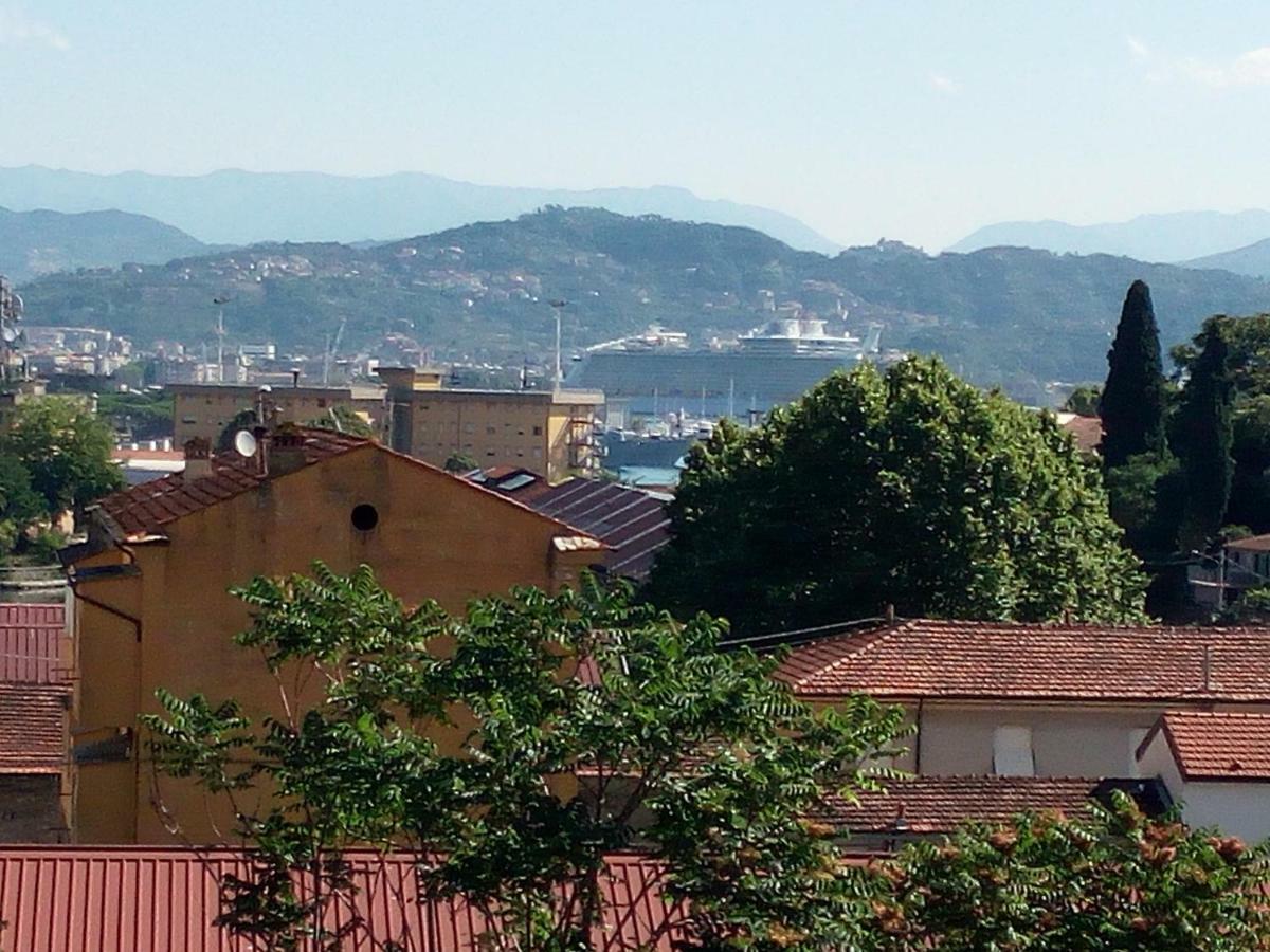 Apartamento A Casa Di Nonna Elza La Spezia Exterior foto